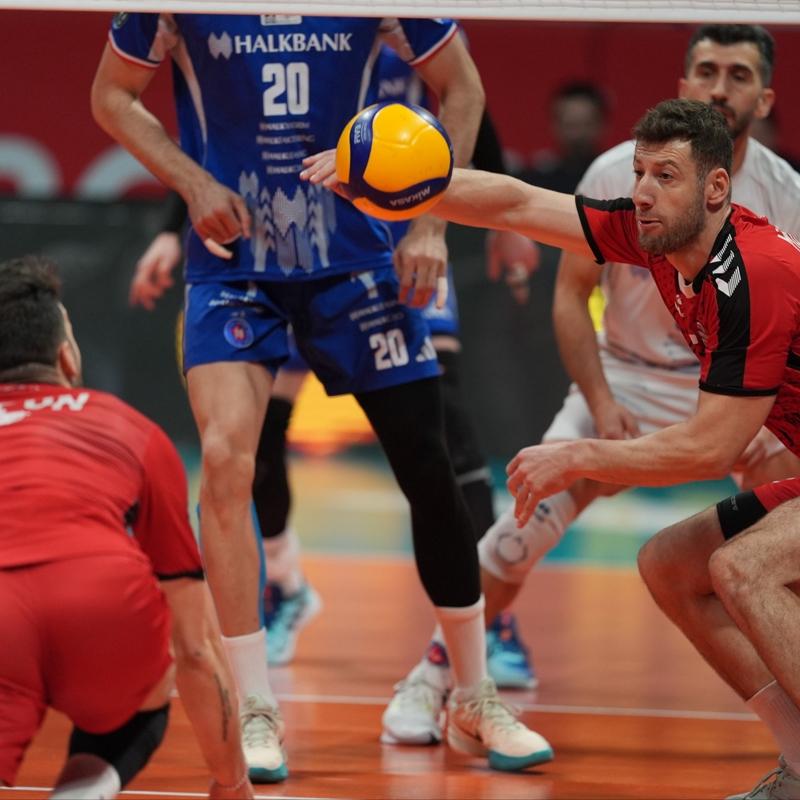 Efeler Ligi'nde play-off ma�lar�n�n program� a��kland�