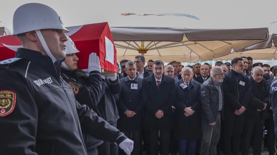 Katar'da helikopter düşmüştü! Kahraman şehitlerimize veda