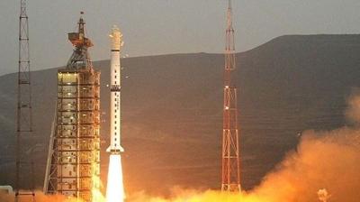 �in g�vde g�sterisi! Denizden 10 uydu f�rlatt�