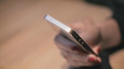 Hediye telefonu �alan kuryeye soru�turma