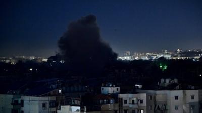 Katil �srail L�bnan'� vuruyor! Dahiye b�lgesine hava sald�r�s� d�zenlendi