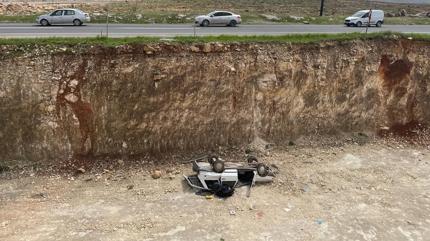 �anl�urfa'da otomobil kanala d��t�: �l� ve yaral� var