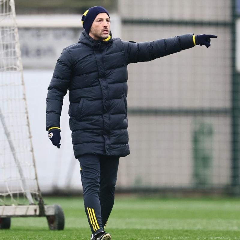 Fenerbah�e'de Be�ikta� derbisi mesaisi tam gaz s�r�yor