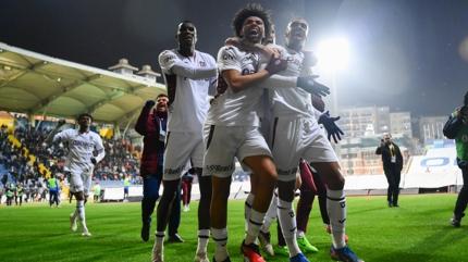 Trabzonspor gole doymuyor! �ampiyonluk sezonu solland�
