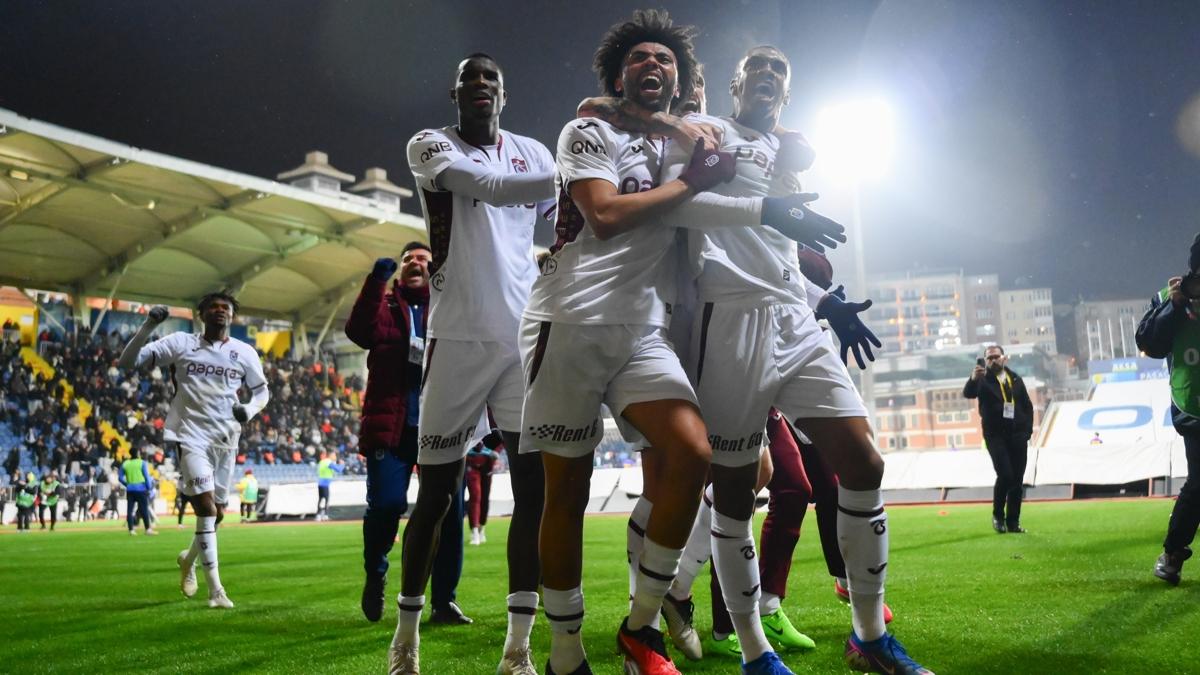 trabzonspor s�per lig futbol foto�raflar� resimleri