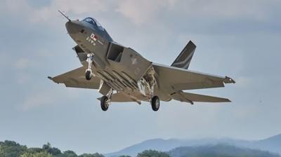 F-4'lerin tahtı yıkıldı! KF-21 savaş uçakları hava üssünde