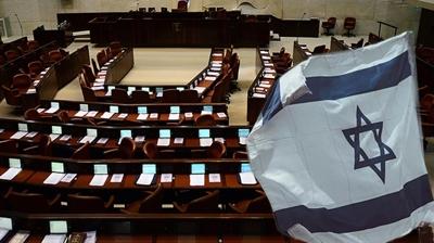 Katil �srail'den Filistinli esirler i�in skandal ad�m