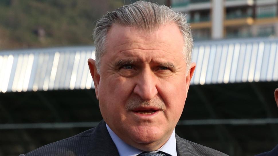 Bakan Osman Aşkın Bak: Cumhurbaşkanımız hocayı ve futbolcuları tebrik etti