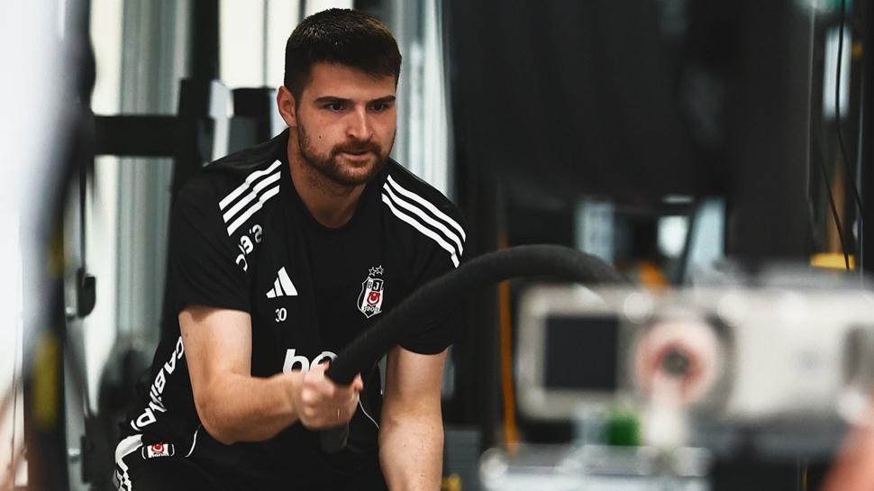 Beşiktaş, milli arada kondisyon ve taktik çalışmalarına devam etti