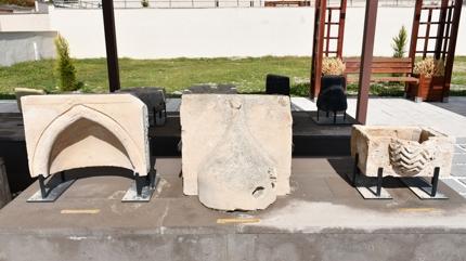 Tarihi Hasankeyf'te 147 eser g�r�c�ye ��kt�