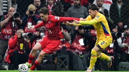 Vincenzo Montella'dan Romanya kar��s�nda ilk 11'e 8 hamle birden