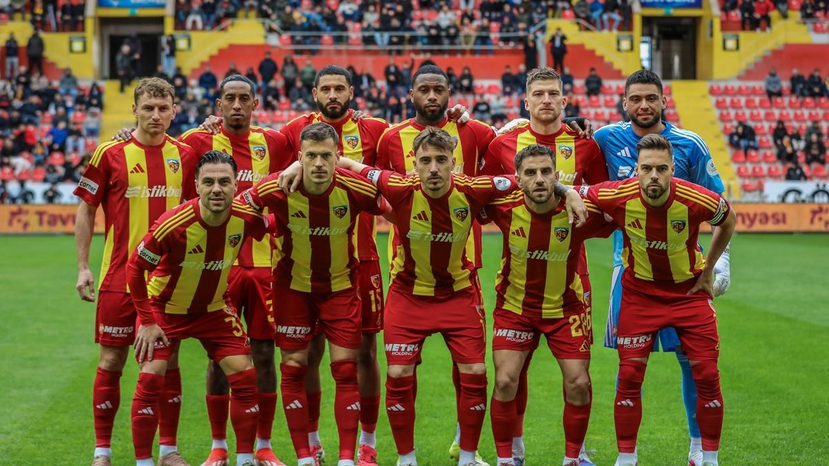 Kayserispor S�per Lig performans foto�raflar� resimleri