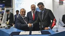 T�RKSAT k�resel pazara a��l�yor: �ki dev �irketle i�birli�i