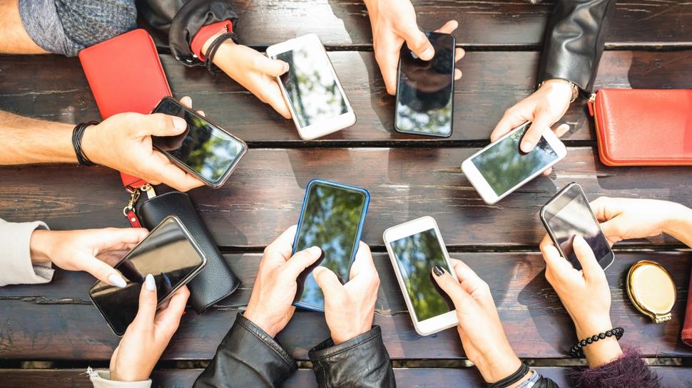 Telefon bağımlısı 2 burç: Şarjı bitse hayatı durur