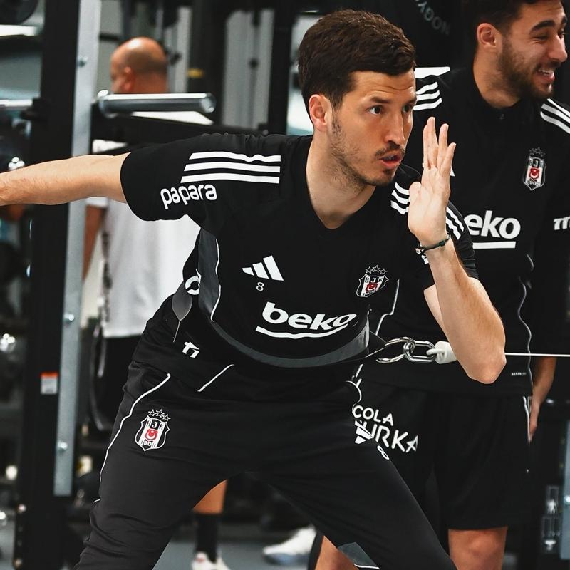 Be�ikta�'ta Fenerbah�e mesaisi devam etti