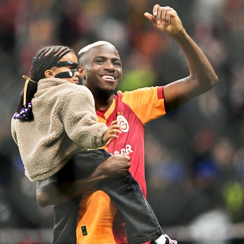 Giri�imler ba�lad�! Avrupa devi, Victor Osimhen'i istiyor