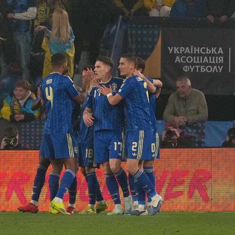 �sve�, Ukrayna'y� yenerek finalde