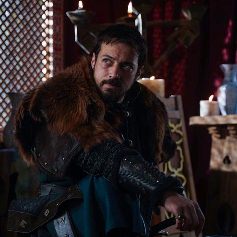 Sevgilisi �nl� ismin torunu ��kt�, herkesi �a��rtt�