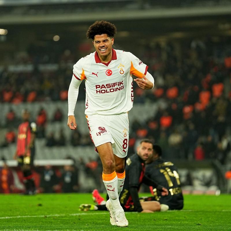 �eytan, Sara'ya el att�