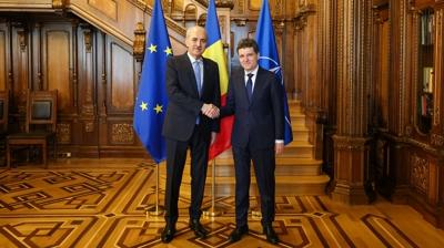 Romanya Cumhurba�kan� Dan, TBMM Ba�kan� Kurtulmu�'u kabul etti