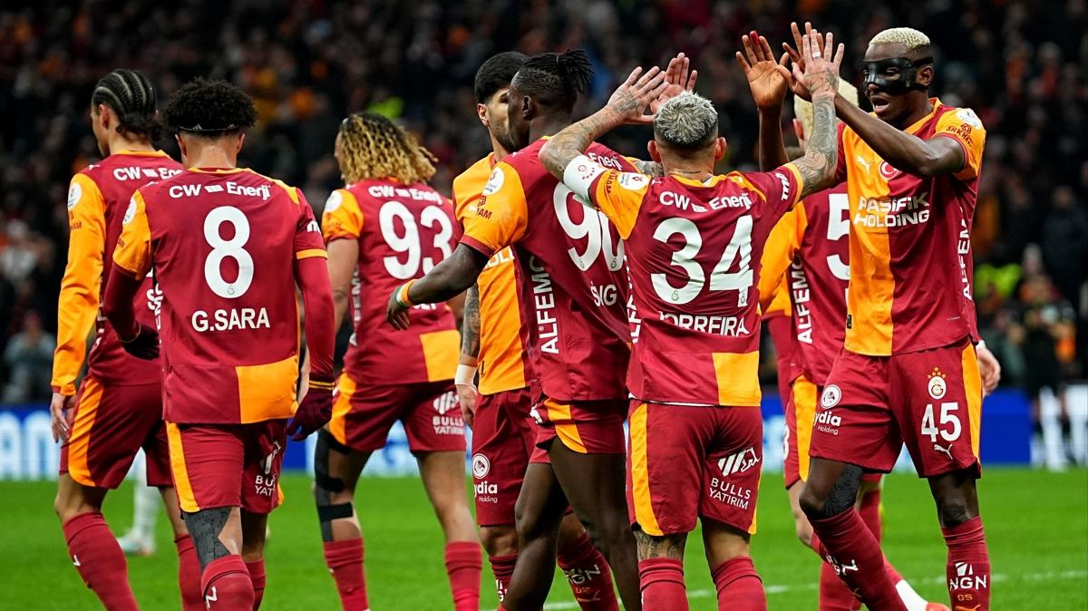 s�per lig galatasaray futbol foto�raflar� resimleri