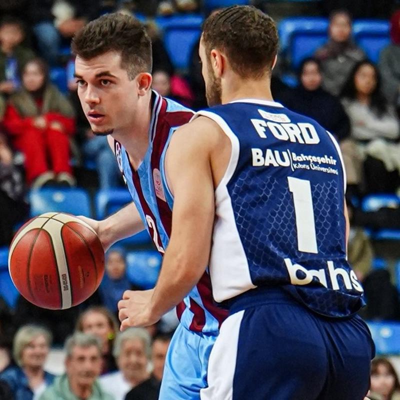 Trabzonspor, Bah�e�ehir Koleji kar��s�nda kay�p