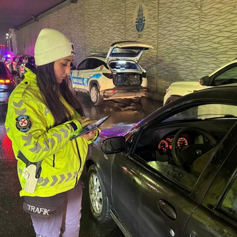 Esenyurt'ta asayi� ve trafik uygulamas� ger�ekle�tirildi