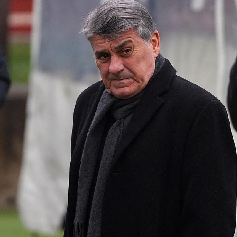 Serdal Adal�: Be�ikta��m�z�n saha d���ndaki �izgisine b�y�k �nem veriyoruz