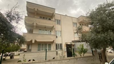 Meslekta�� g�zalt�na al�nd�! �nfaz koruma memuru �l� bulundu