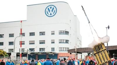Volkswagen'e su�a ortak olma uyar�s�
