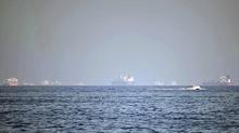 �slamabad: �ran, Pakistan bayrakl� 20 geminin daha H�rm�z'den ge�mesine izin verdi