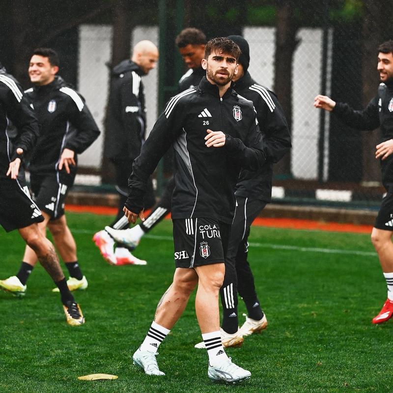 Be�ikta�'ta Fenerbah�e derbisi mesaisi devam ediyor