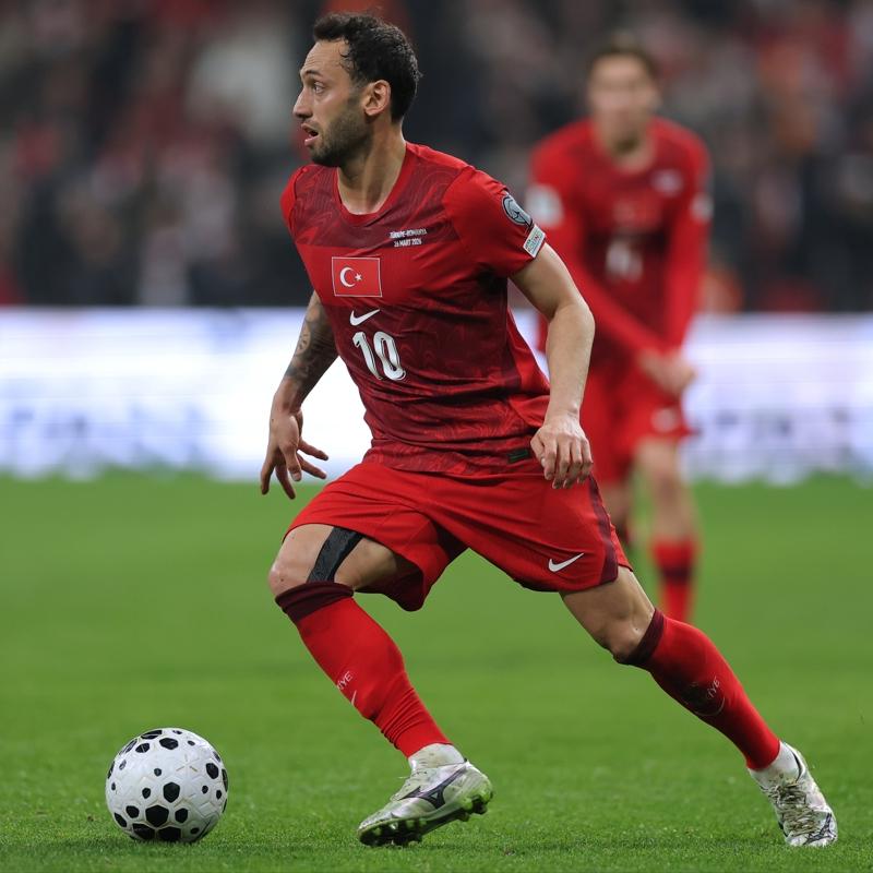 �alhano�lu Cim-Bom'a do�ru