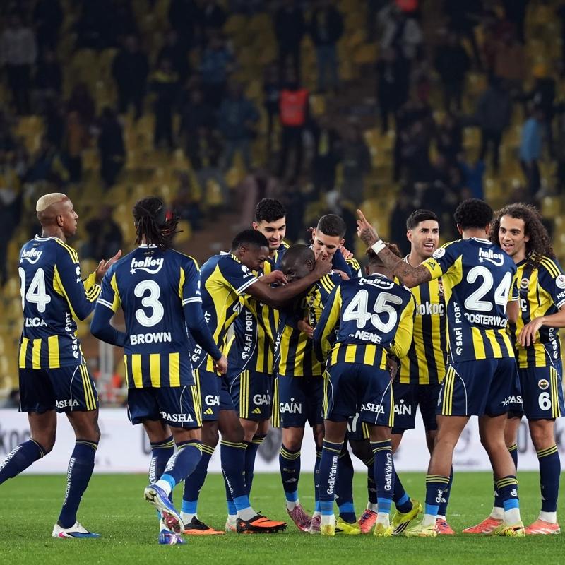 Fenerbah�e'yi bekleyen b�y�k s�nav! 5 ma�l�k Nisan maratonu ba�l�yor...