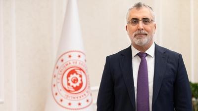 Bakan I��khan: 3,3 milyon mesleki yeterlilik belgesi verildi