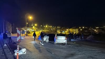 Çorum'da iki otomobil çarpıştı: 7 kişi yaralandı