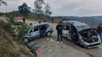 Otomobil ile hafif ticari ara� �arp��t�: Yaral�lar var