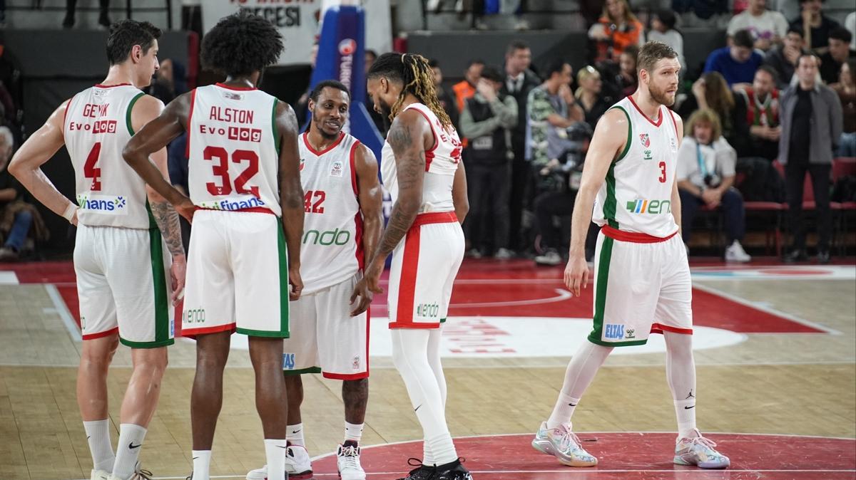 basketbol kar��yaka mersinspor foto�raflar� resimleri
