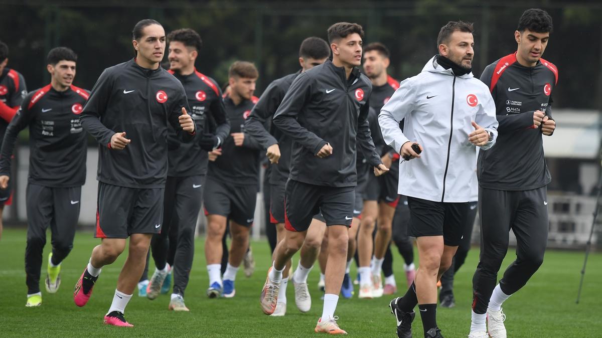 tff t�rkiye �mit milli tak�m foto�raflar� resimleri