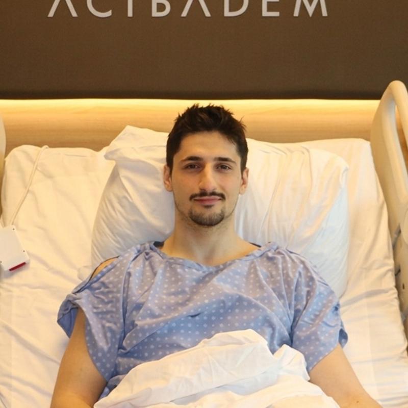 Be�ikta� GA�N'de Emir Ad�g�zel ameliyat oldu