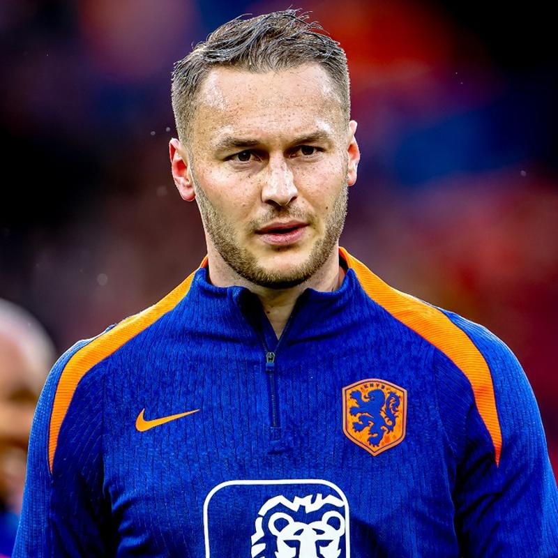 �talyanlar duyurdu! Galatasaray'a y�ld�z orta saha