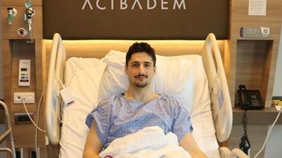 Be�ikta� GA�N'de Emir Ad�g�zel ameliyat oldu