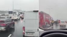 �stanbul'da zincirleme kaza: 1 polis �ehit, 16 polis yaral� 