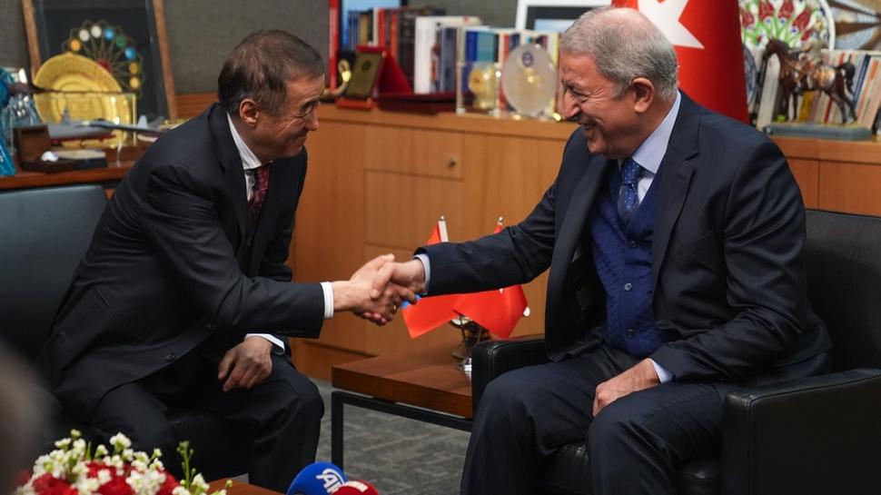 Akar, Büyükelçi Gombosuren ile görüştü