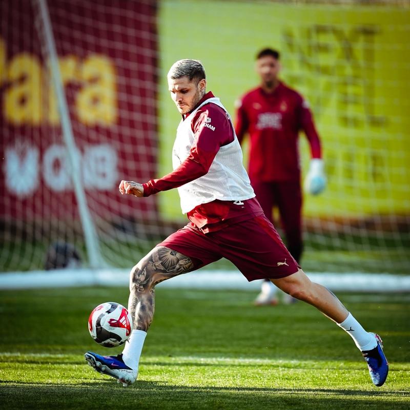 Galatasaray, Trabzonspor mesaisine g�n�n antrenman�yla devam etti