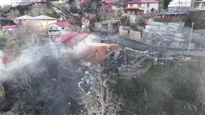 Mersin'deki heyelanda 65 ev hasar g�rd�