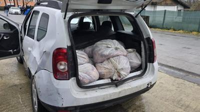 Yakalanmasalard� vatanda�a yedireceklerdi! Kilolarca at eti ele ge�irildi