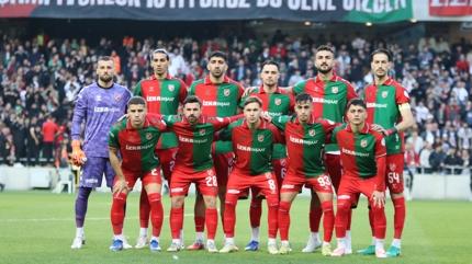 Kar��yaka �zmir'de 16 ma�ta sadece 1 kez kaybetti