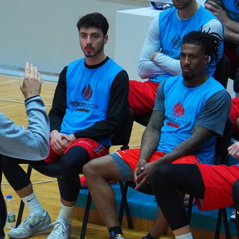 Alia�a Petkimspor'da teknik heyet tamamen de�i�ti