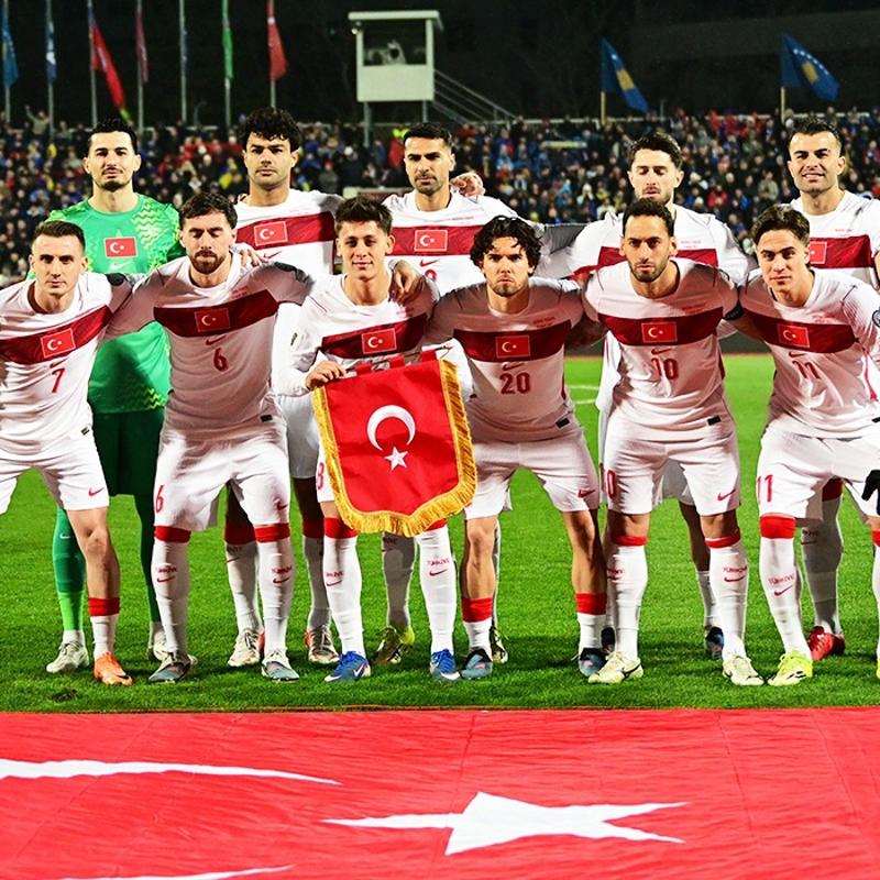 FIFA d�nya s�ralamas� a��kland�! T�rkiye 3 basamak birden y�kseldi